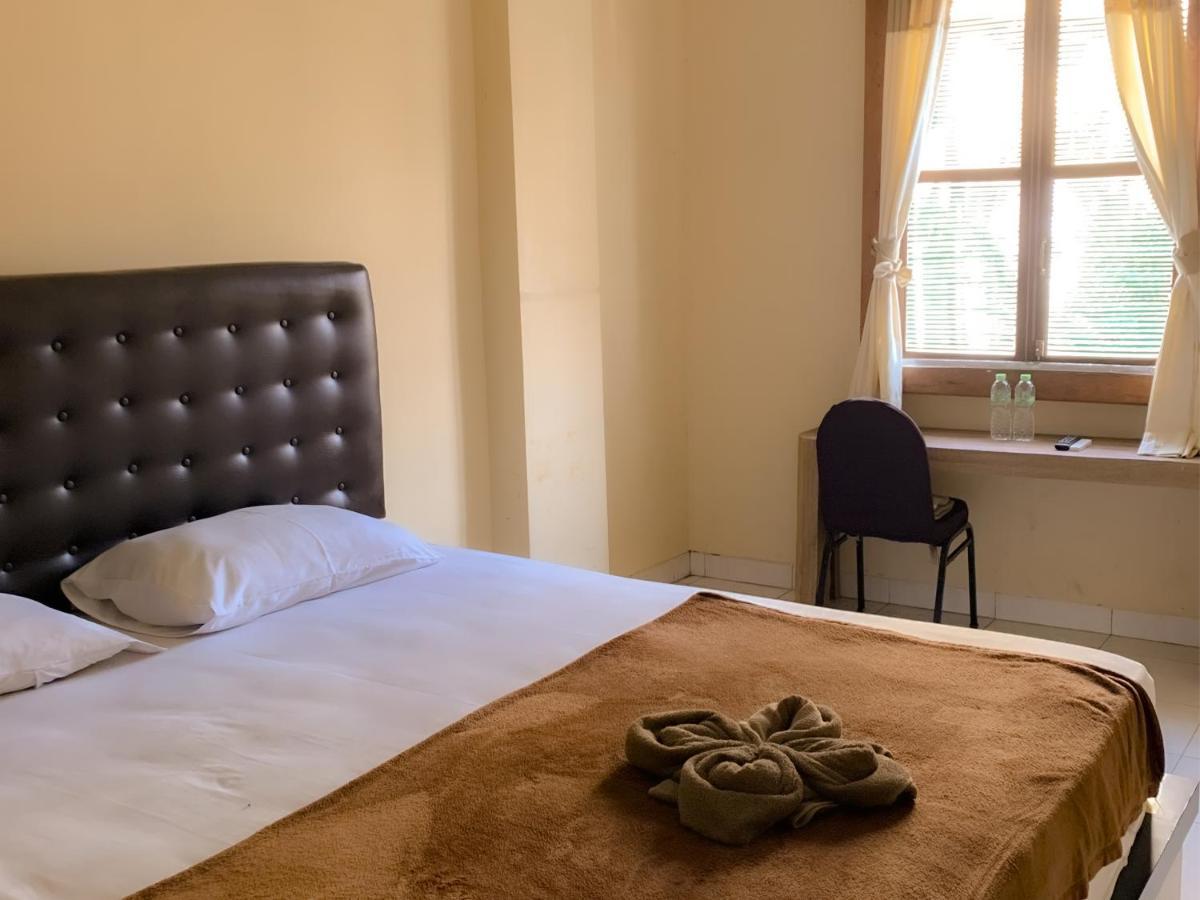 Albergue Omah Pelem Syariah Semarang Exterior foto