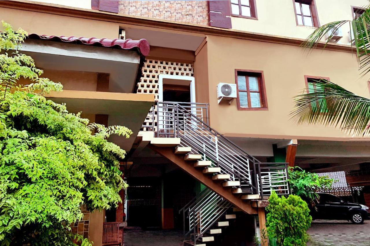 Albergue Omah Pelem Syariah Semarang Exterior foto